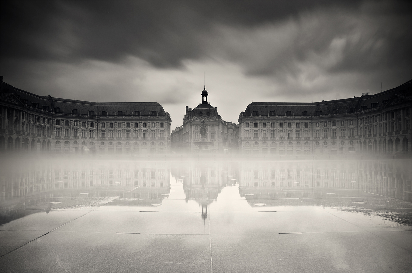 Water Mirror - Bordeaux, France